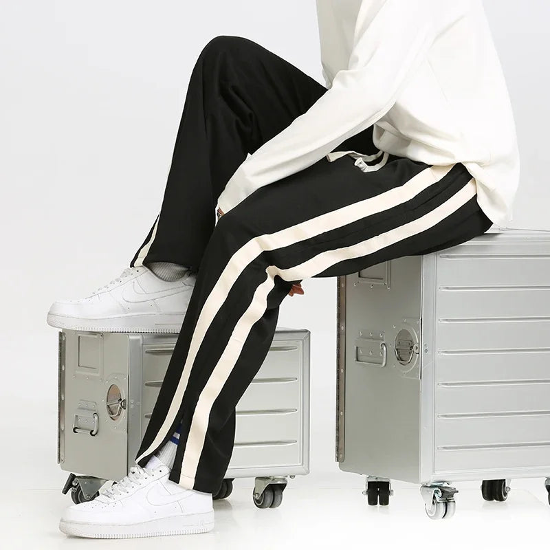 CloudEase Striped Joggers™